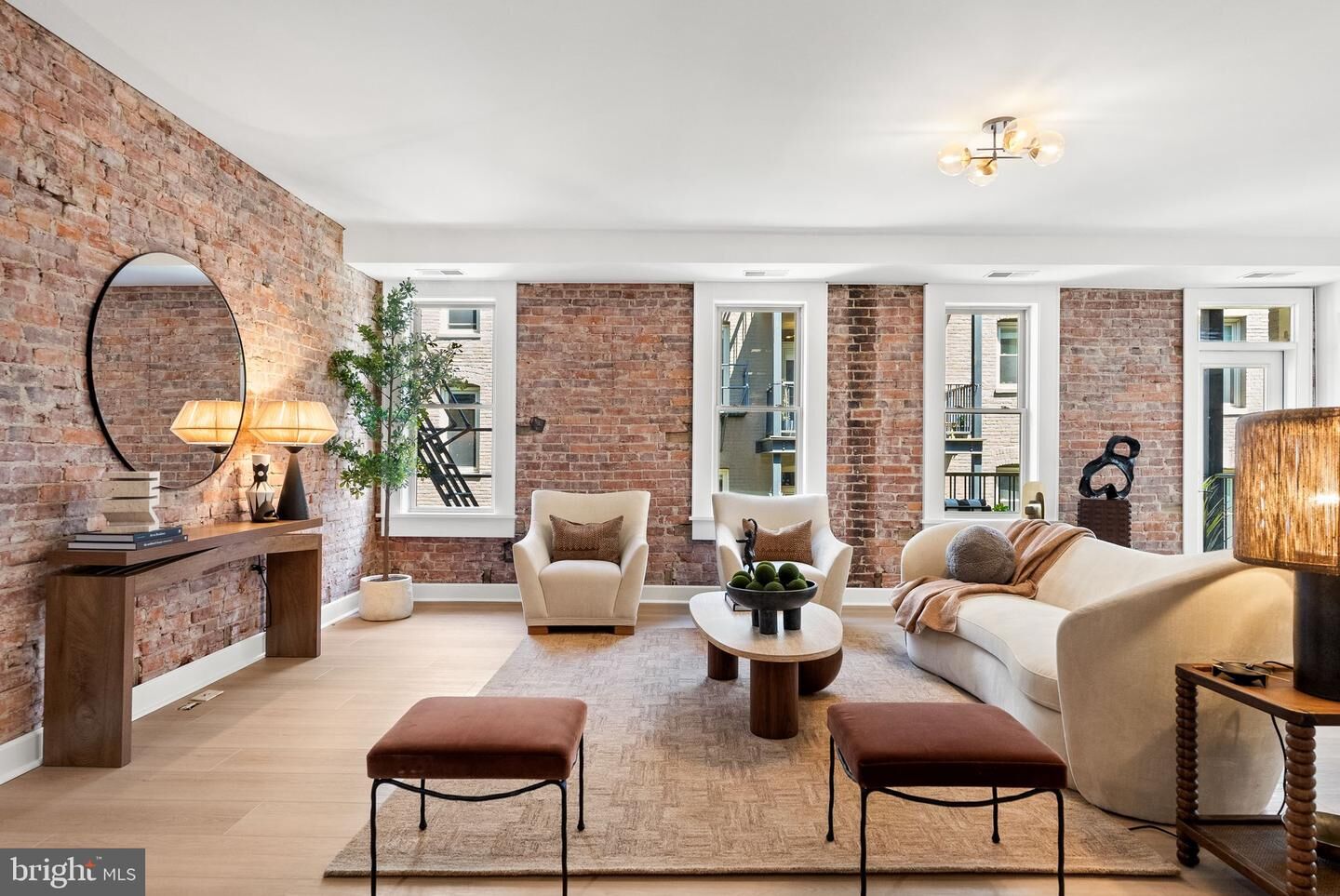 Property Photo:  1811 Wyoming Avenue NW 21  DC 20009 