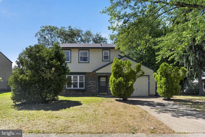 Property Photo:  35 Lawrence Lane  NJ 08060 