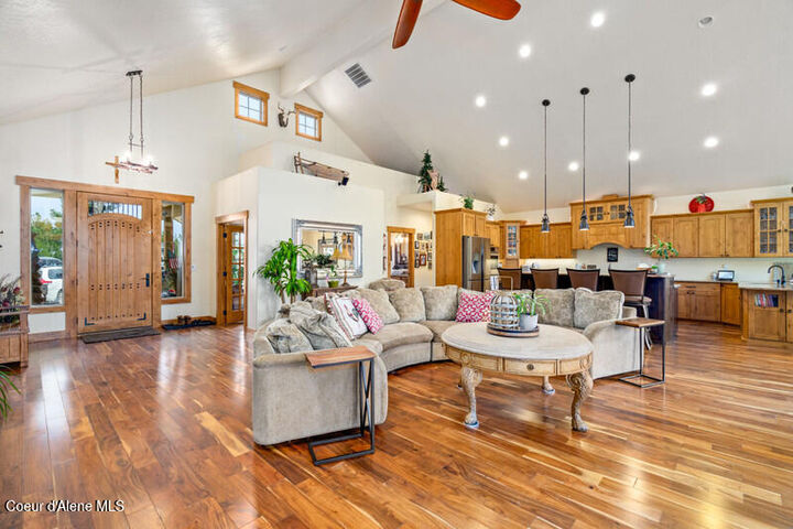 Property Photo: 1819 E Misty Meadows Ct ID 83835