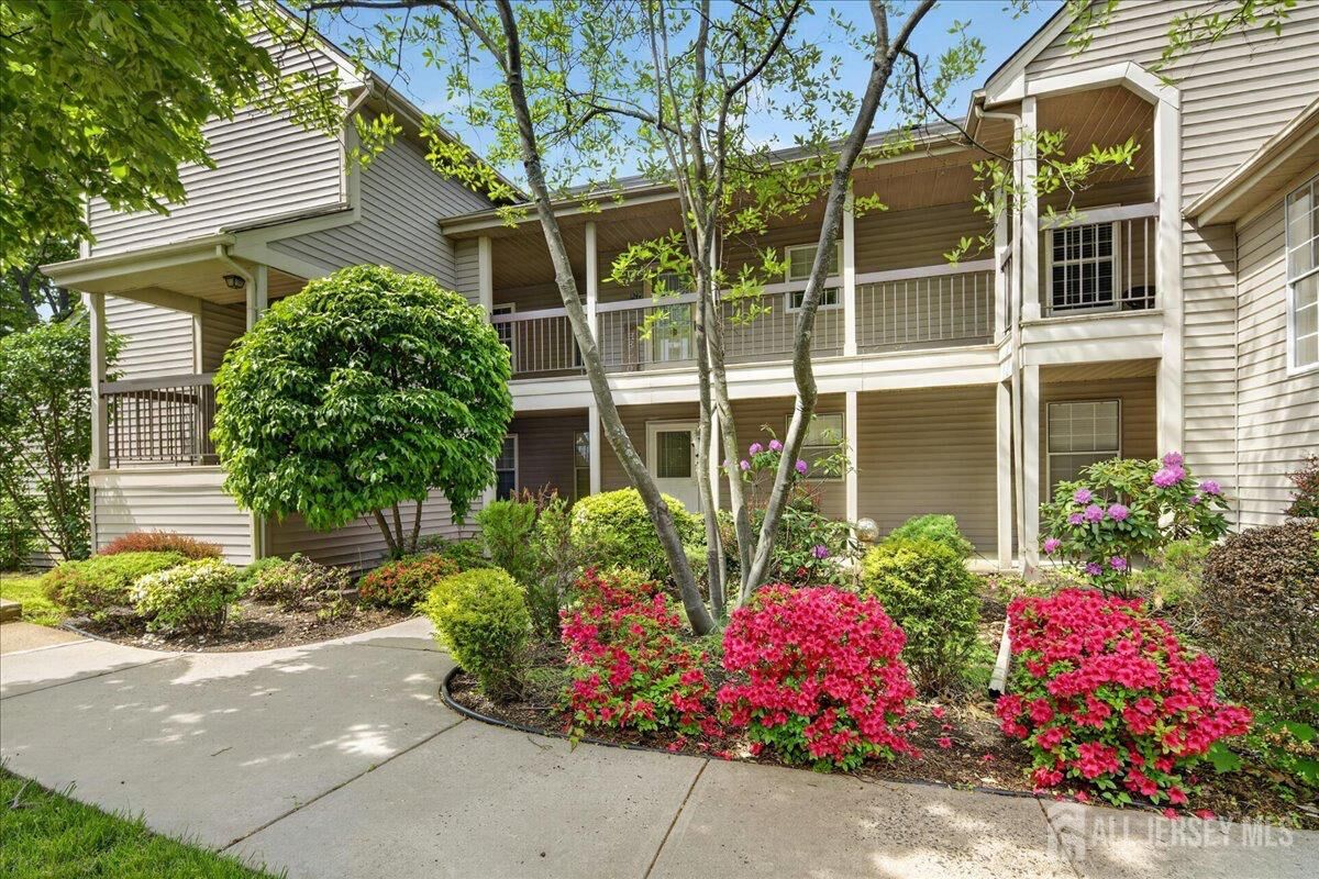 Property Photo: 124 Concordia Circle H NJ 08831