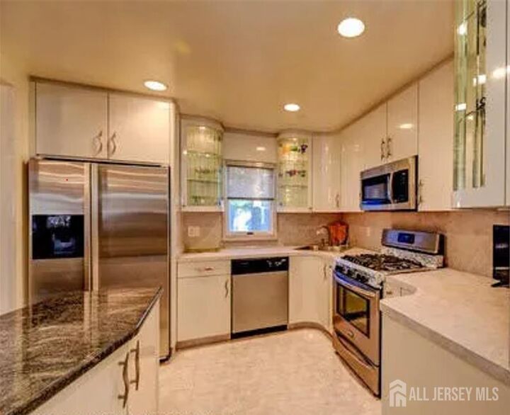 Property Photo:  4806 Hana Road  NJ 08817 