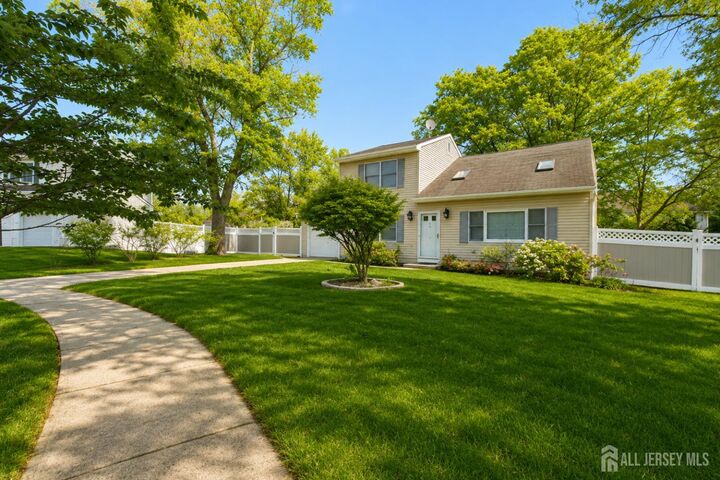 Property Photo:  9 Sycamore Lane  NJ 08854 