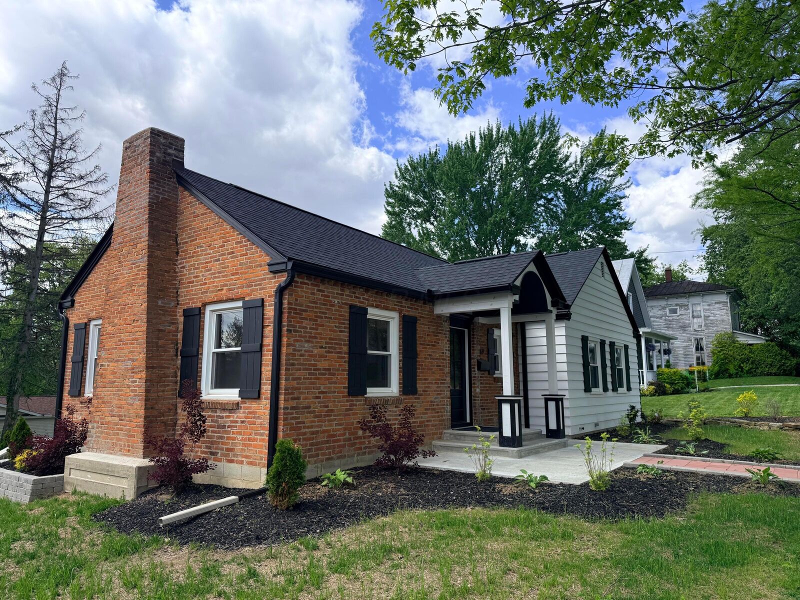 Property Photo:  69 N Cherry Street  OH 43338 