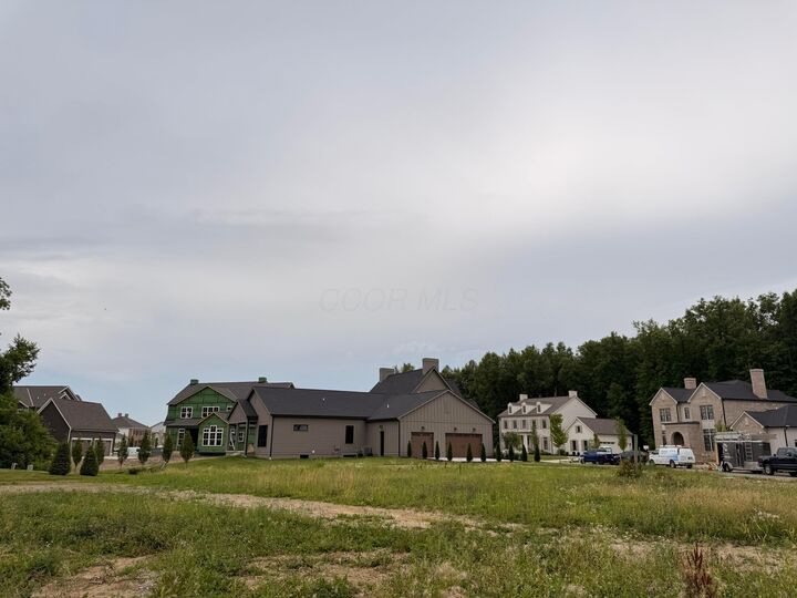 Property Photo:  8340 Canopy Glen Drive  OH 43064 