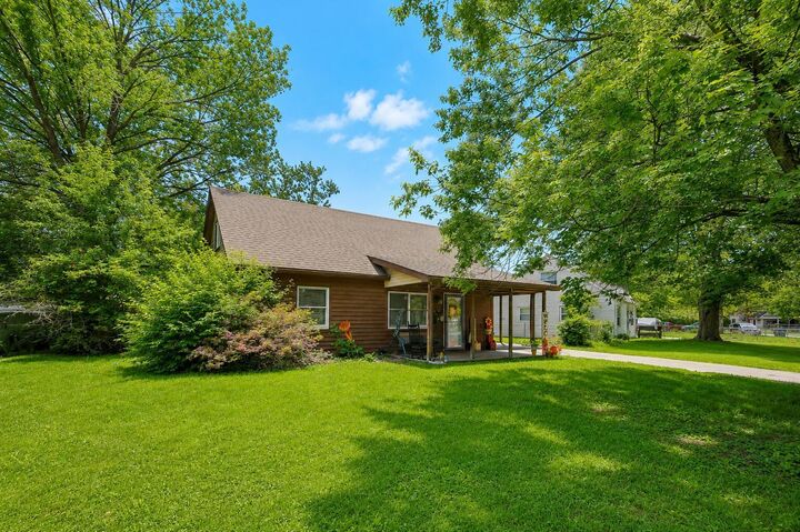 Property Photo:  4993 Dimson N Drive  OH 43213 