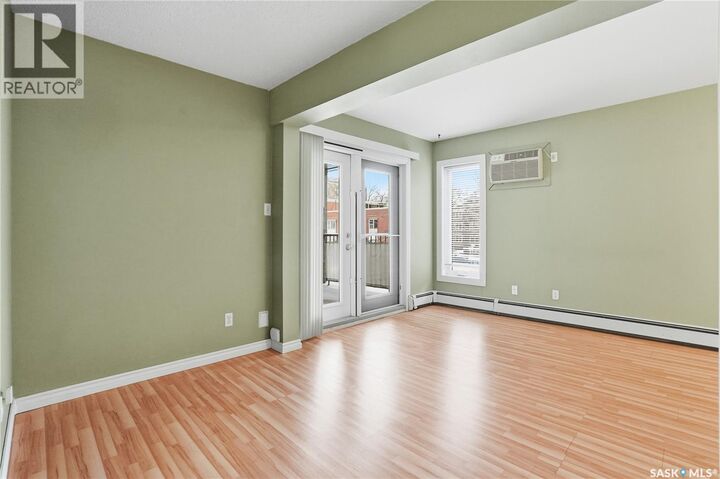 Property Photo:  304 431 4th Avenue N  SK S7K 2M4 