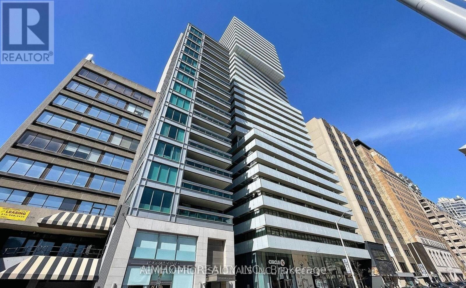 Property Photo:  200 Bloor Street West 1507  ON M5S 1T8 