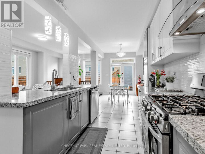 Property Photo:  11 Constable Street  ON L4G 1B7 