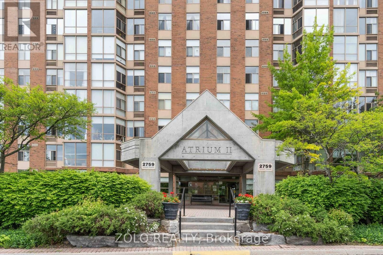 Property Photo:  2759 Carousel Crescent 501  ON K1T 2N5 