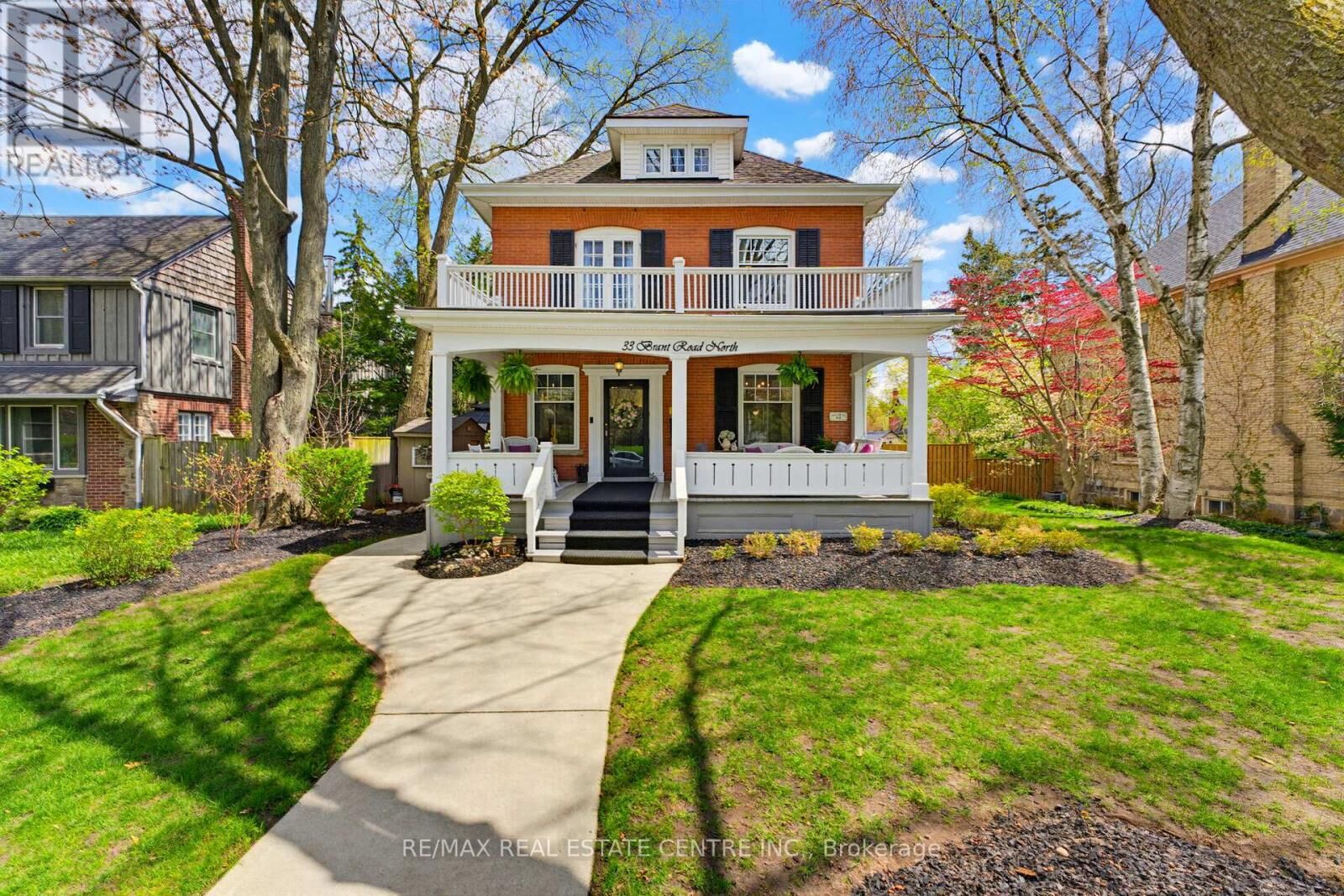 Property Photo:  33 Brant Road North  ON N1S 2W3 