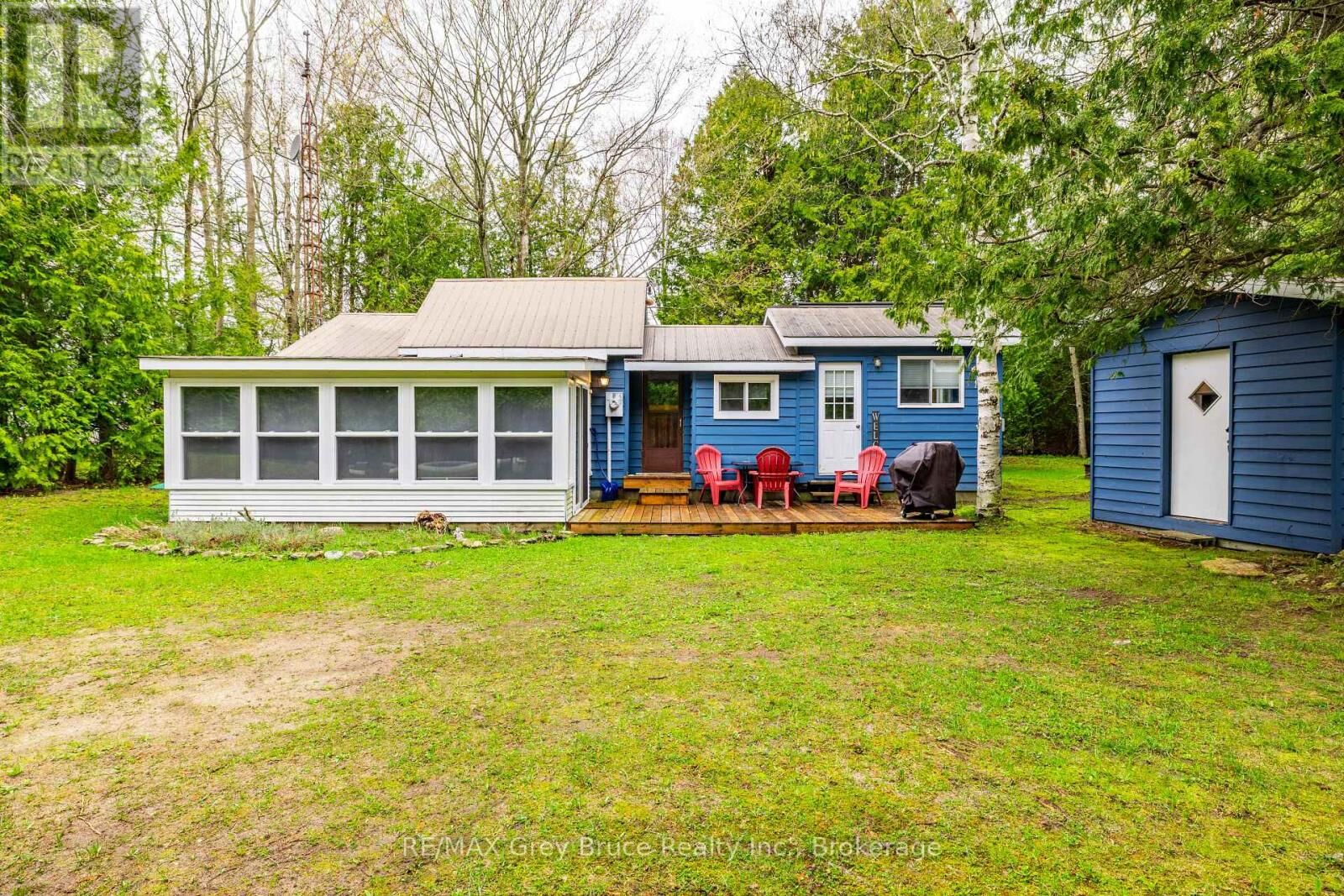 Property Photo:  39 Cardinal Avenue  ON N0H 2T0 