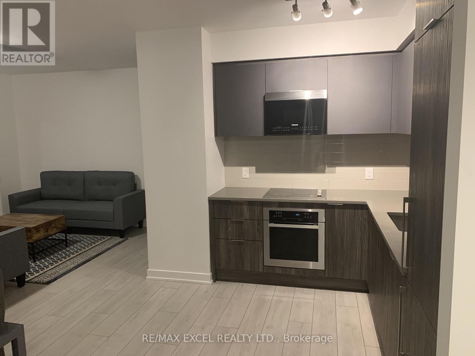 Property Photo:  2033 Kennedy Street 621  ON M1T 0B9 