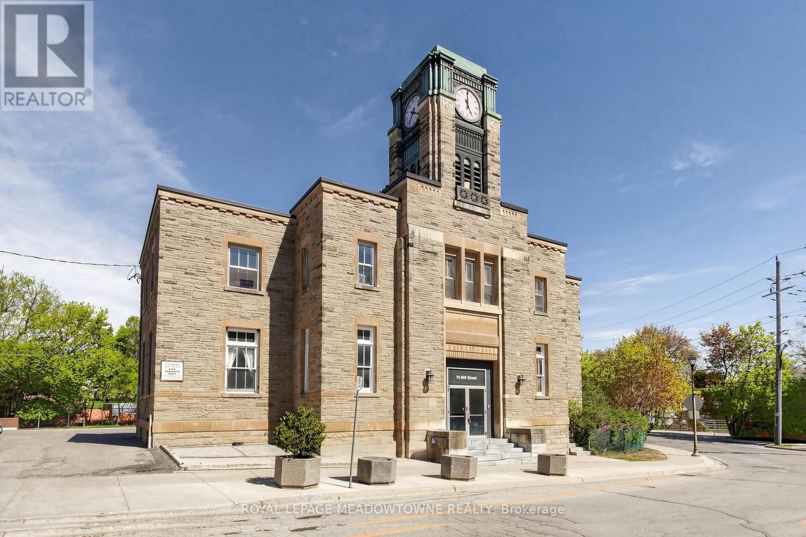 Property Photo:  70 Mill Street 1  ON L7G 2C9 
