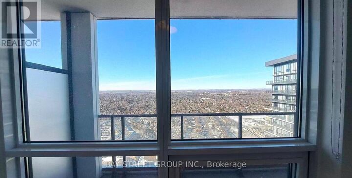 Property Photo:  8 Water Walk Drive 2109  ON L3R 6L4 