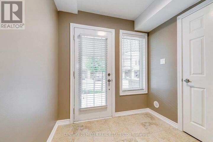Property Photo:  2435 Greenwich Drive 24  ON L6M 0S4 