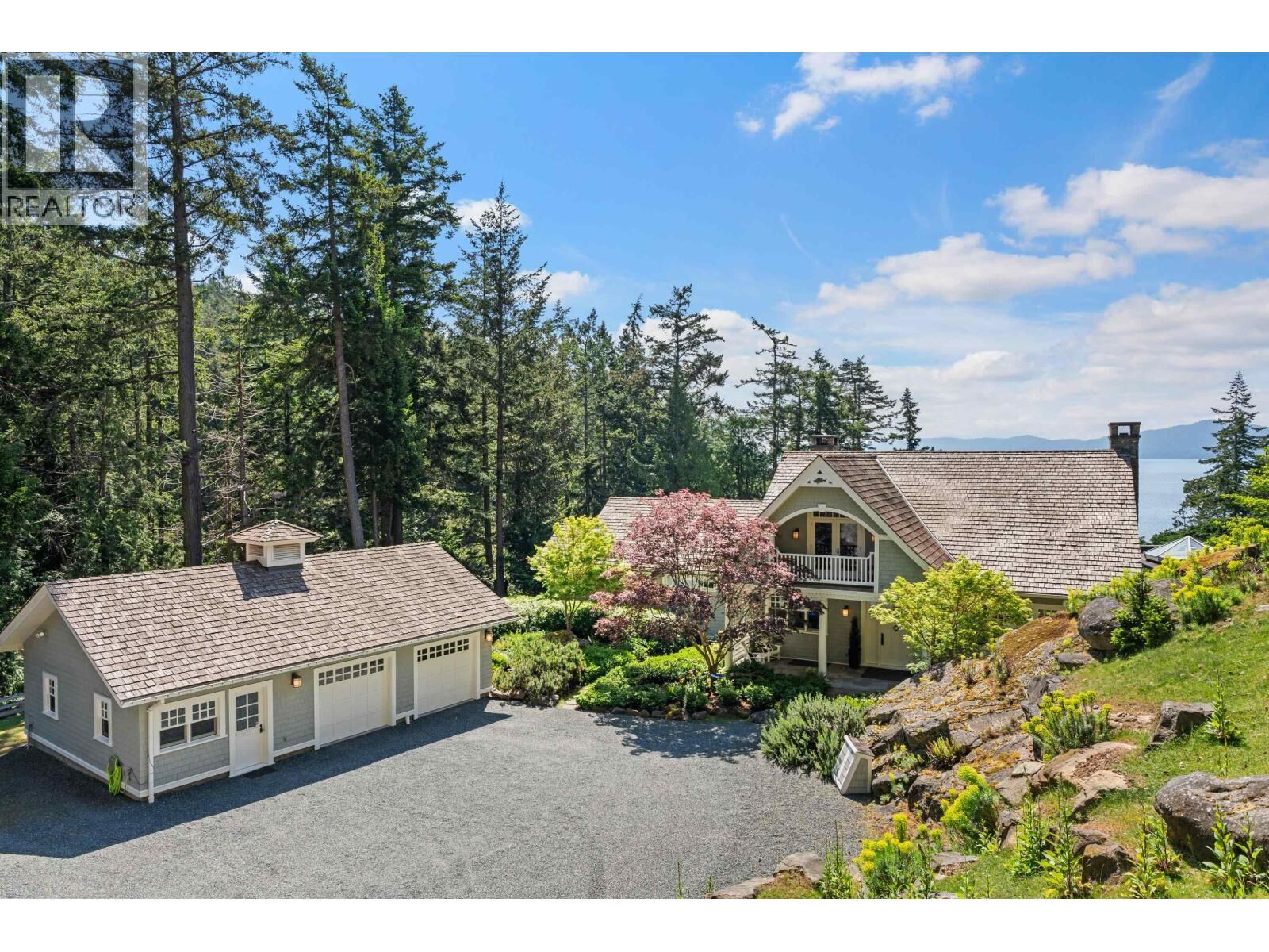 Property Photo:  814 Beechwood Drive  BC V0N 2J2 