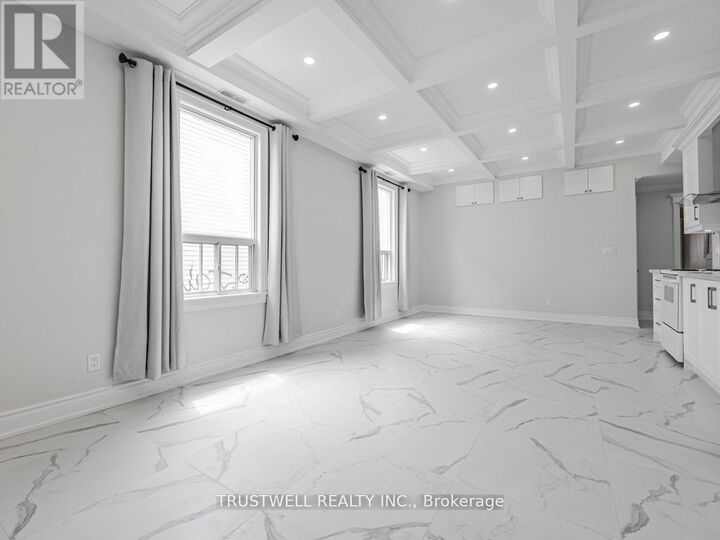 Property Photo:  90 Galt Avenue A  ON M4M 2Z3 
