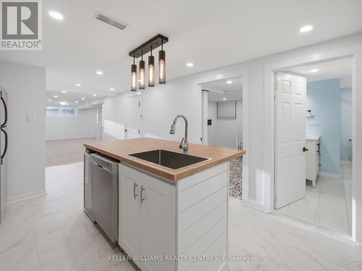 Property Photo:  25 Townsend Avenue Unit B  ON L3Z 1X9 