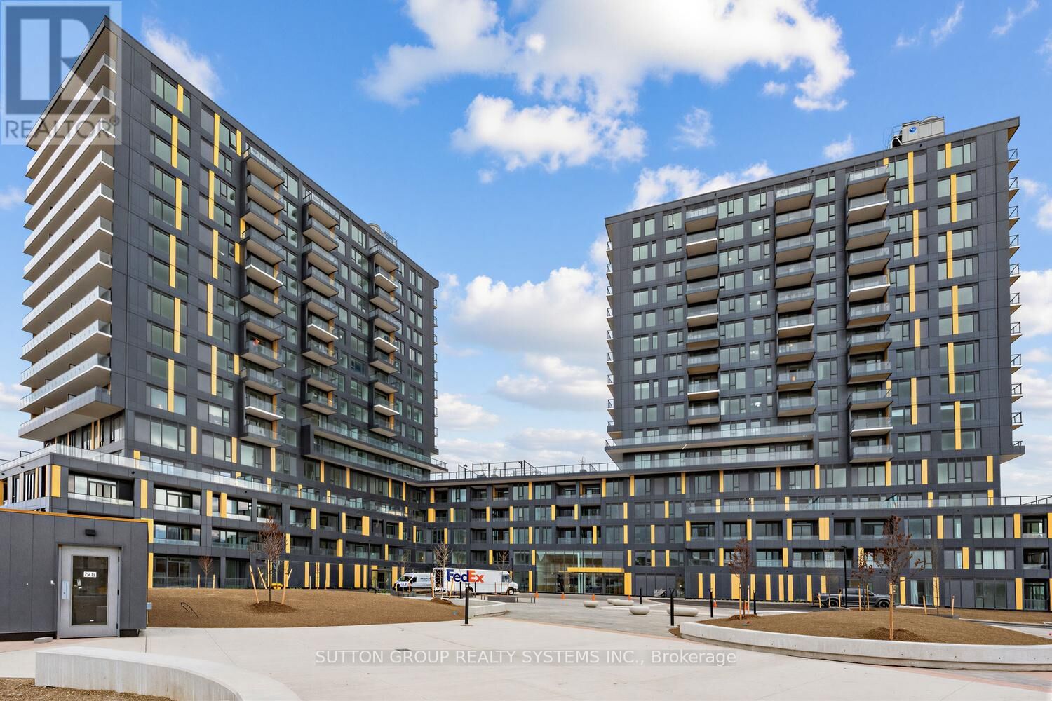 Property Photo:  4878 Powers Common C 902  ON L7M 2B4 