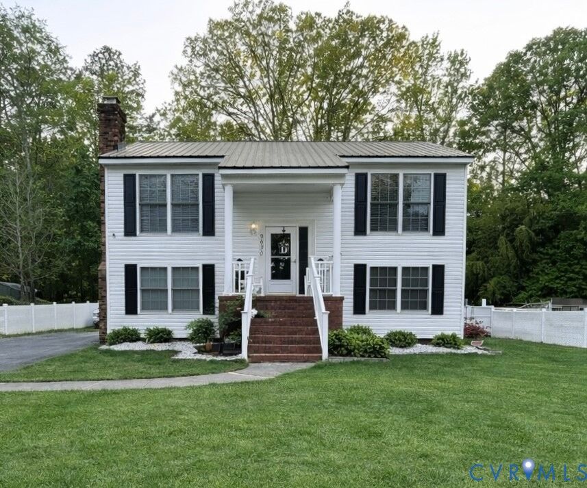 Property Photo:  9630 Lost Forest Drive  VA 23237 