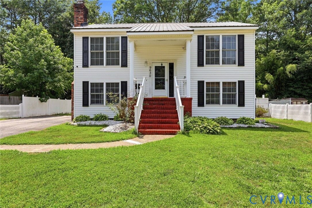 Property Photo: 9630 Lost Forest Drive VA 23237