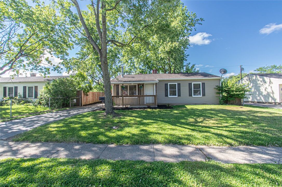 Property Photo:  1361 Kylemore Drive  OH 45385 