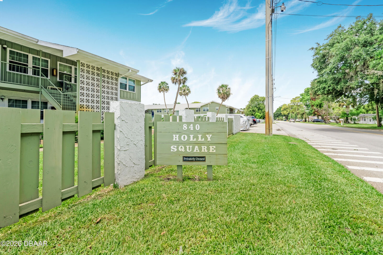 Property Photo: 840 Center Avenue 24 FL 32117