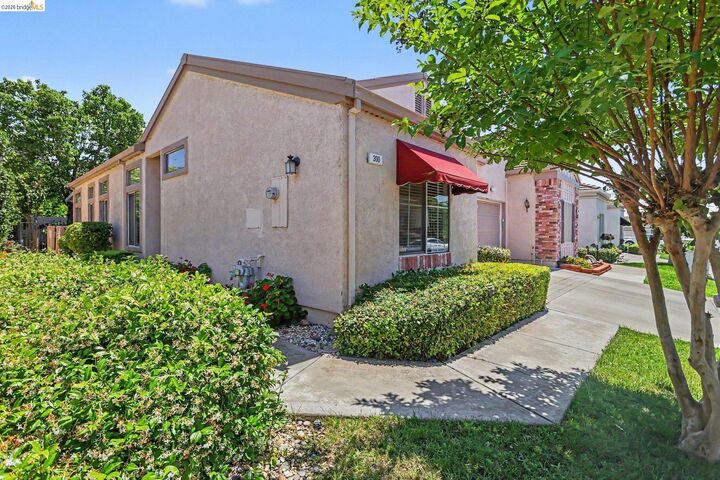 Property Photo:  300 Winesap Dr  CA 94513 