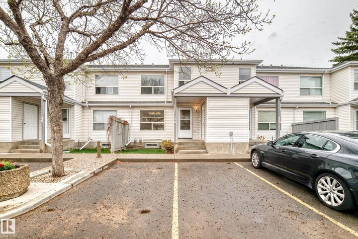 Photo de la propriété:  603 Youville Drive NW 28  AB T6L 6V8 