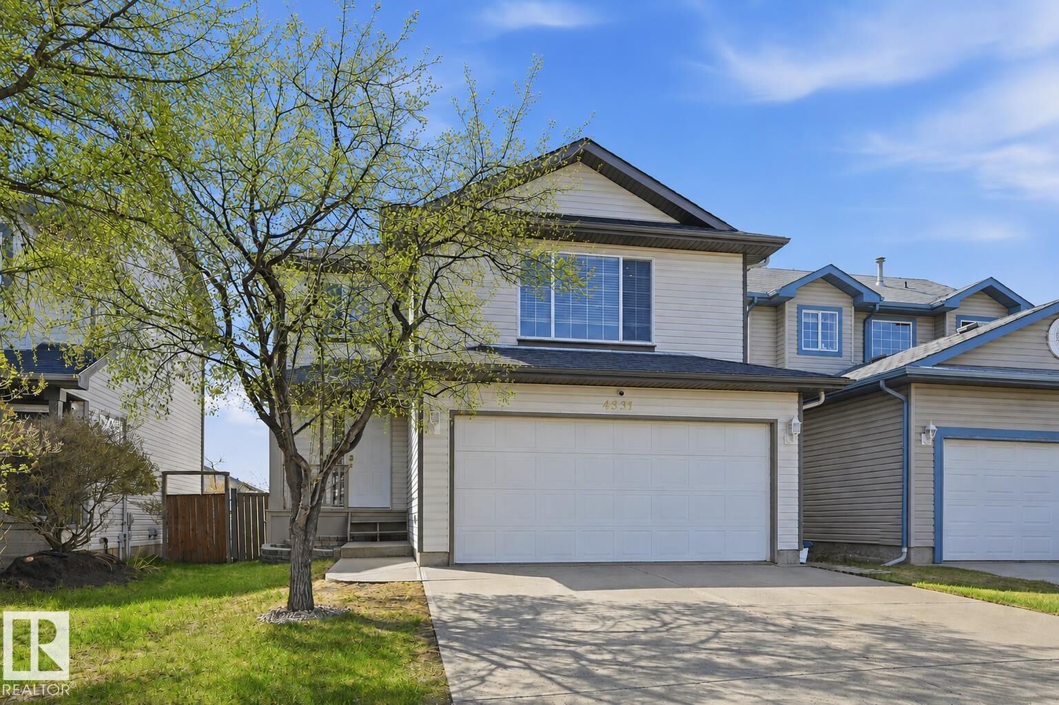 Property Photo:  4831 147 Avenue NW  AB T5Y 2X2 