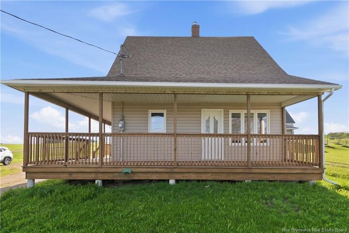 Property Photo:  380 Rue Centrale Street  NB E4K 3S5 