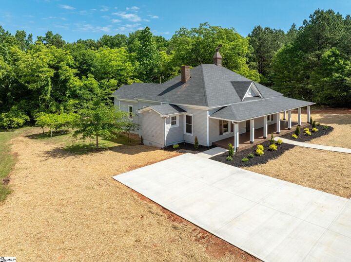 Property Photo: 444 W Peachtree Street SC 29388