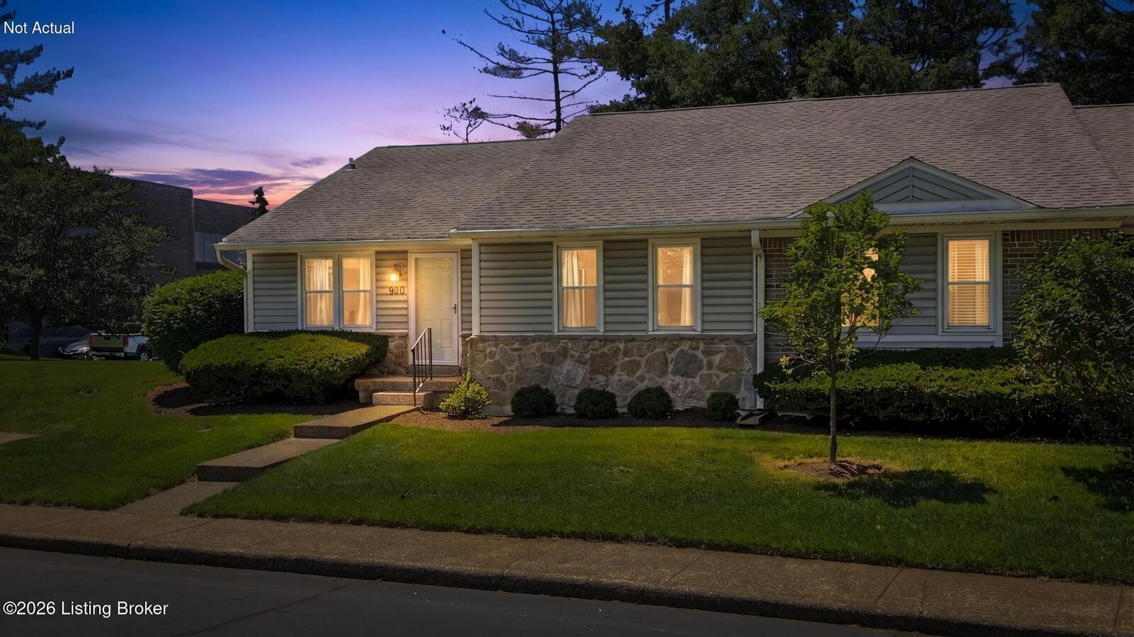 Property Photo: 920 Loveall Ln KY 40223