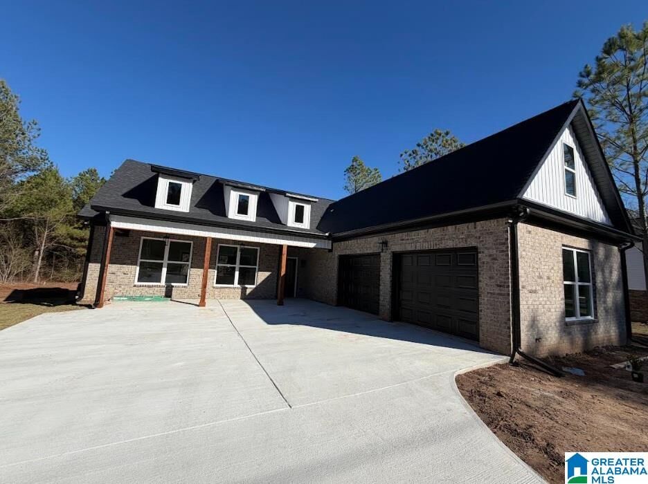 Property Photo:  3 Sarjon Circle  AL 36203 