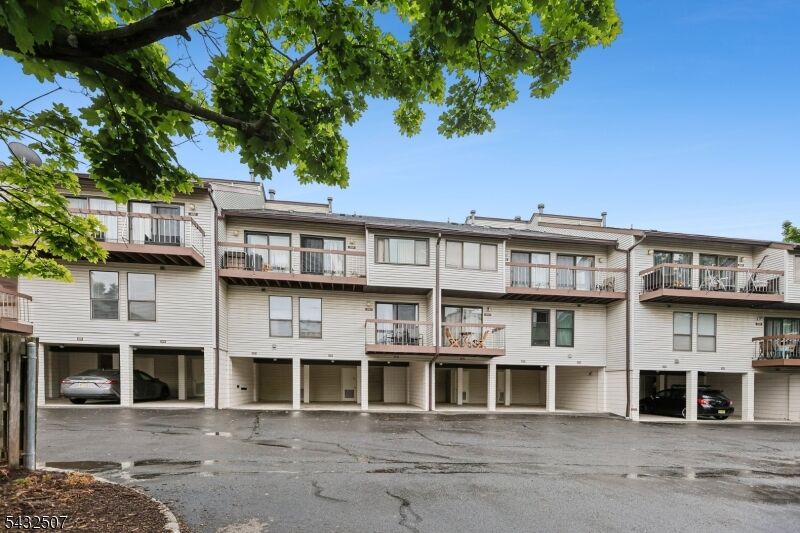 Property Photo:  3708 Royce Ct 3708  NJ 08844 