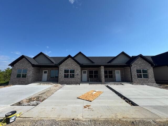 Property Photo:  836 Ridgewood Drive 5  KY 40403 