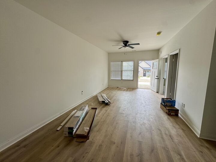 Property Photo: 836 Ridgewood Drive 5 KY 40403