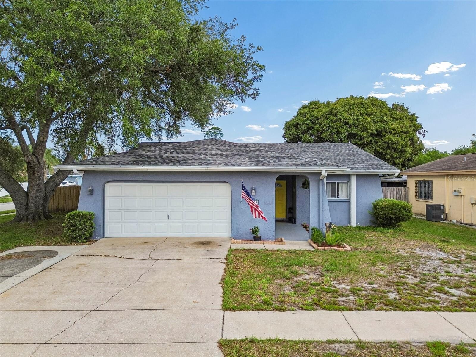 Property Photo: 4733 Ridge Point Drive FL 33624