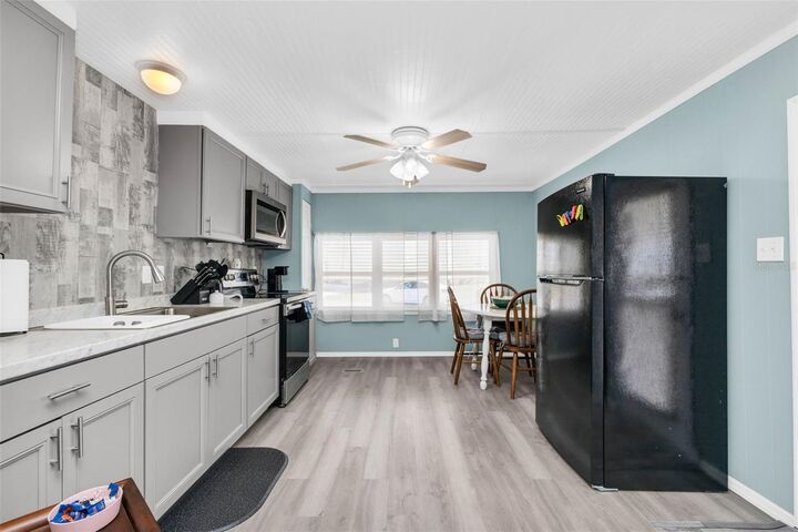 Property Photo:  6835 Anapa Court  FL 34287 