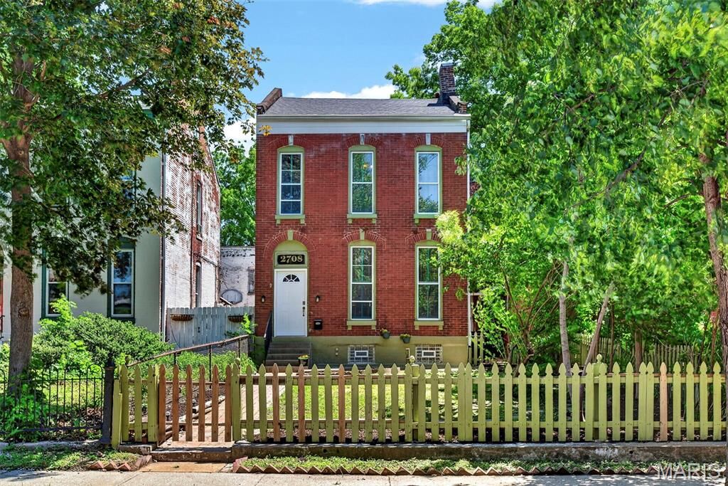Property Photo:  2708 Indiana Avenue  MO 63118 