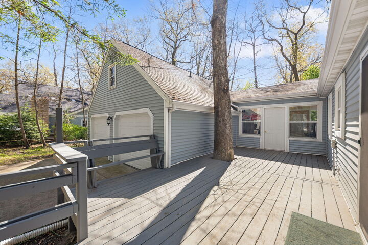 Property Photo:  4175 Creek Drive  MI 49117 