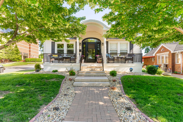 Property Photo: 1327 5th Street IL 61354