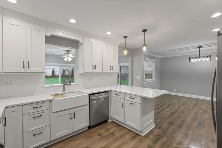 Property Photo:  6S415 Concord Road  IL 60540 