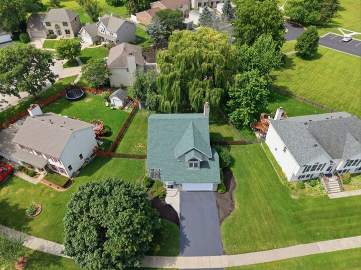 Property Photo: 1560 Colorado Avenue IL 60506