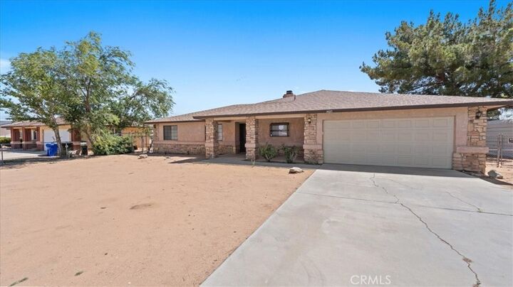 Property Photo:  14071 Quinnault Road  CA 92307 