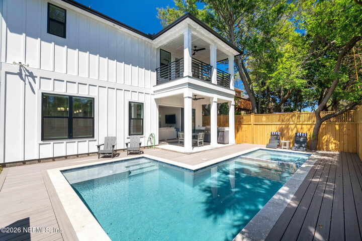 Property Photo:  620 Lower 8th Avenue S  FL 32250 