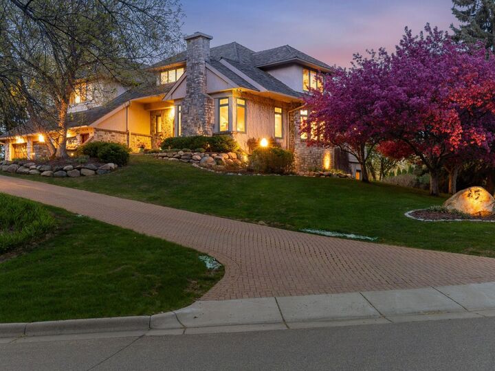 Property Photo:  25 Bello Drive  MN 55439 