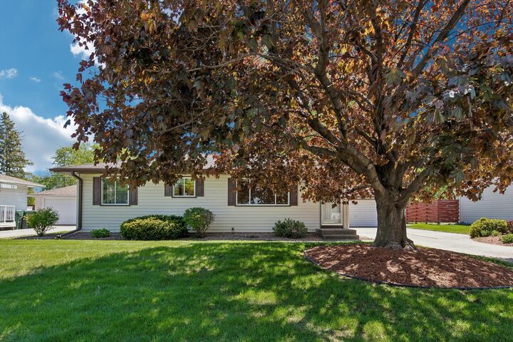 Property Photo:  2018 Jade Lane  MN 55122 