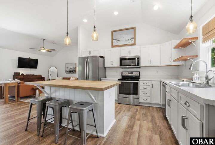 Property Photo:  309 W Blue Jay Street  NC 27959 