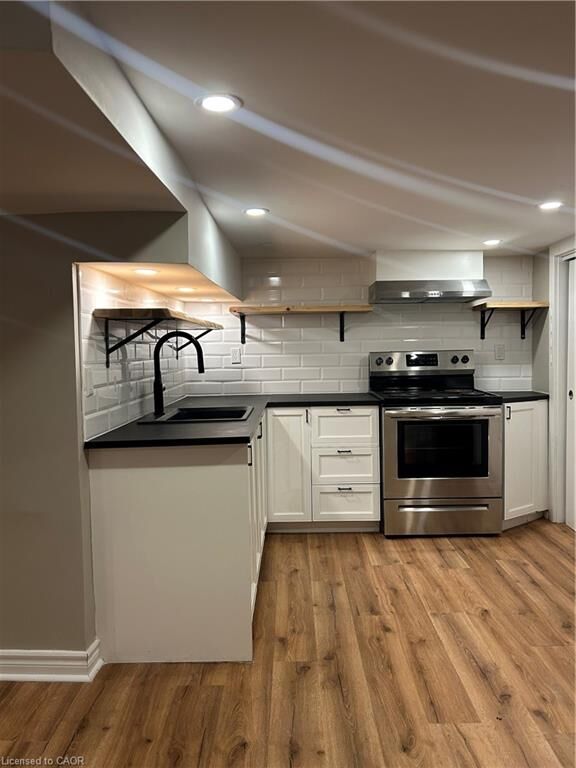 Property Photo:  133 Park Row N 4  ON L8H 4E7 